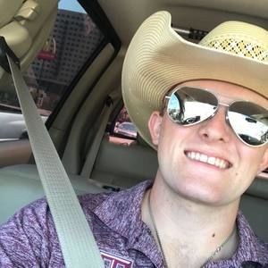 Meet your Posher, Dillon